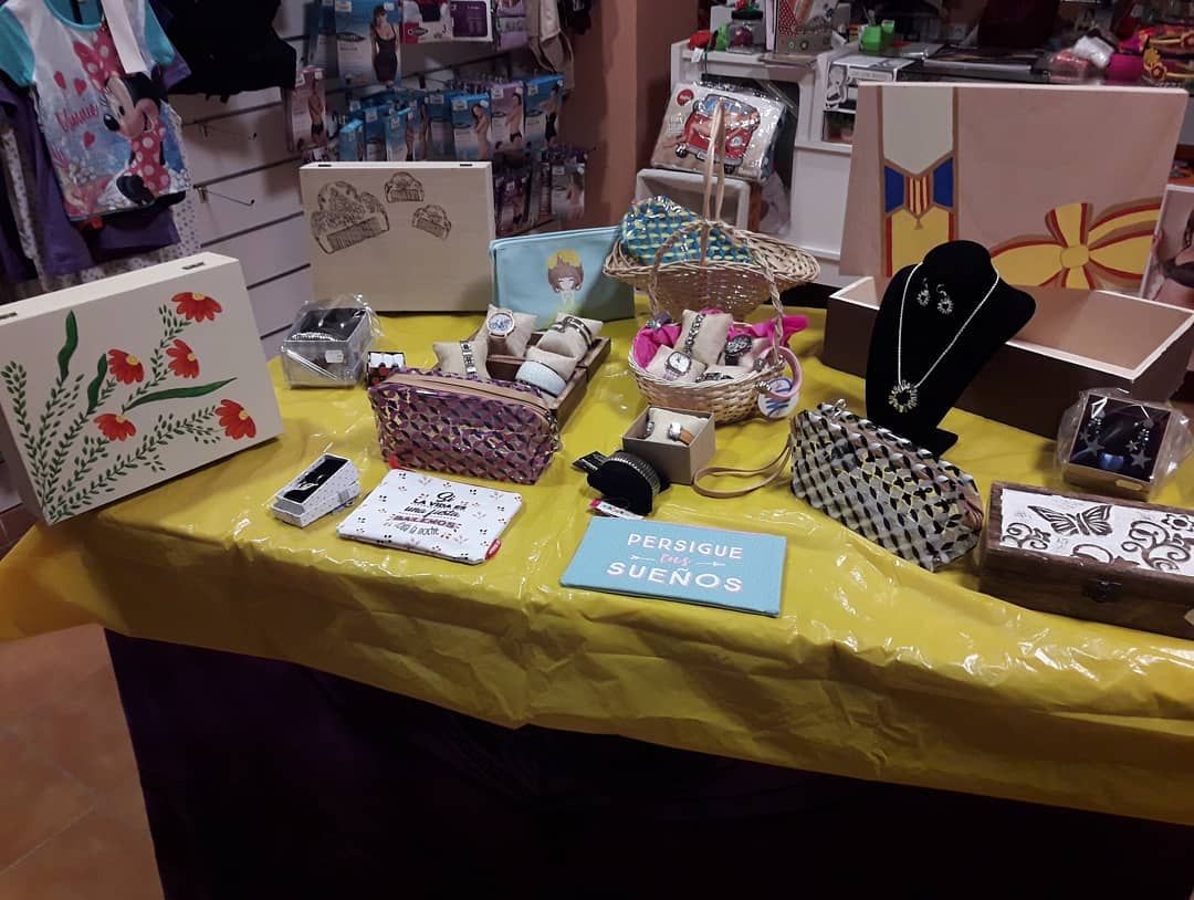 Ropa, complementos y productos hechos a mano Ropa, complementos y productos hechos a mano