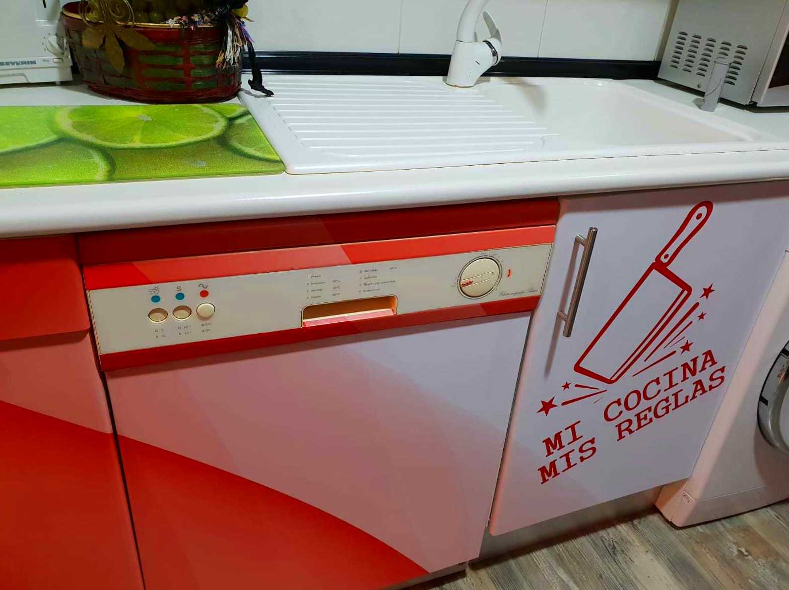 COCINA VINILOS: Trabajos de Loke Multiplataforma Gráfica, S.L. COCINA VINILOS: Trabajos de Loke Multiplataforma Gráfica, S.L.