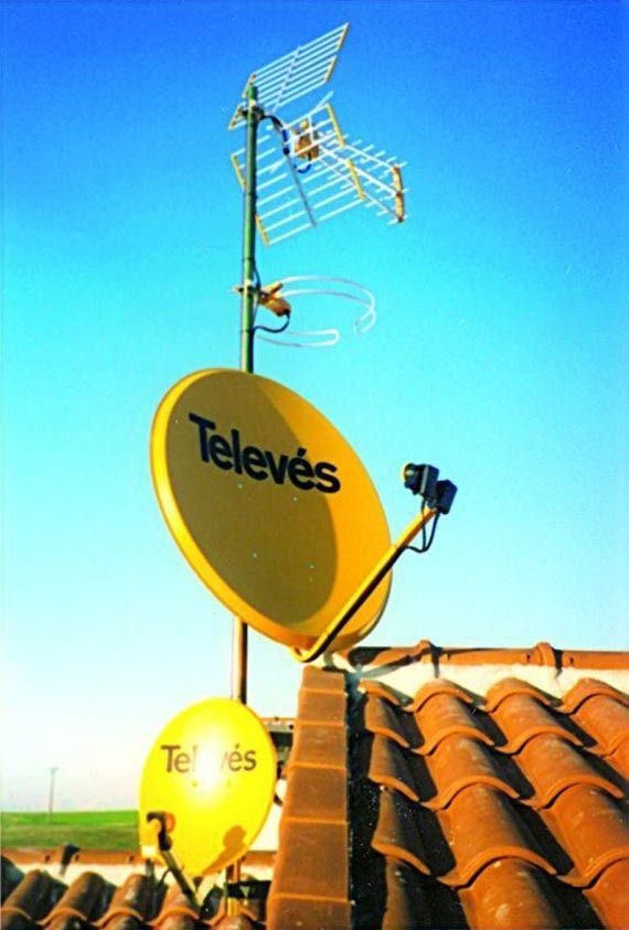 Televisión vía satélite: Productos y servicios de Andetel Televisión vía satélite: Productos y servicios de Andetel