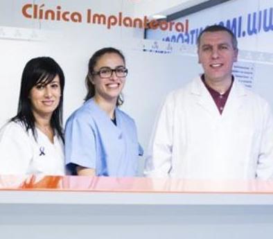 Nuestro Equipo: Servicios de Clínica Implanteoral Milladoiro Nuestro Equipo: Servicios de Clínica Implanteoral Milladoiro