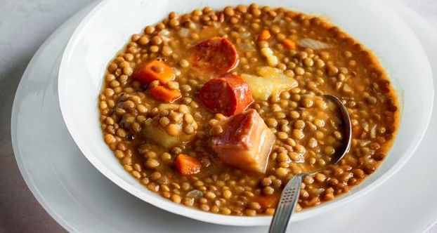 Menú diario del lunes 17.12: Carta de Restaurante Gallego A Cañiza Menú diario del lunes 17.12: Carta de Restaurante Gallego A Cañiza