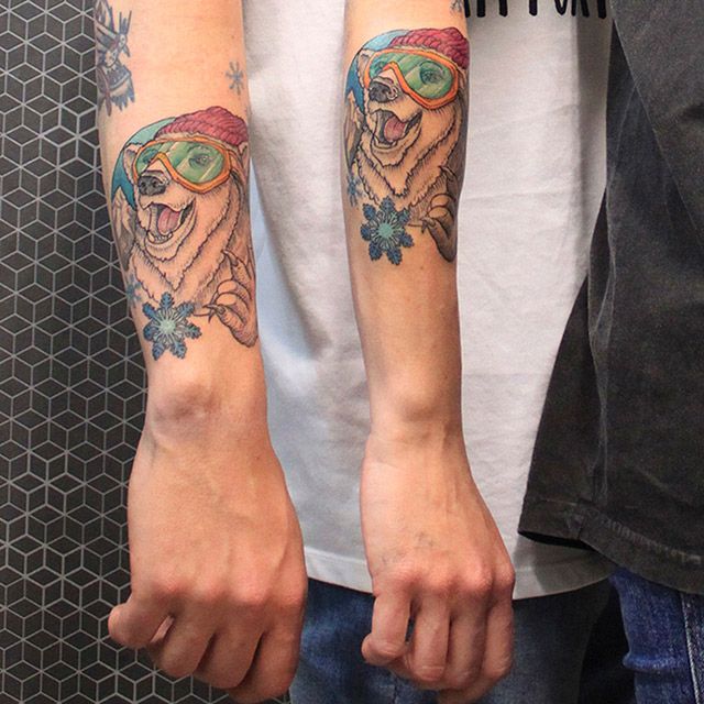 Tatuajes de color: Tattoo y exposiciones de Soulpeckers Tattoo & Gallery Tatuajes de color: Tattoo y exposiciones de Soulpeckers Tattoo & Gallery