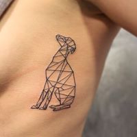 Tatuajes lineales: Tattoo y exposiciones de Soulpeckers Tattoo & Gallery Tatuajes lineales: Tattoo y exposiciones de Soulpeckers Tattoo & Gallery