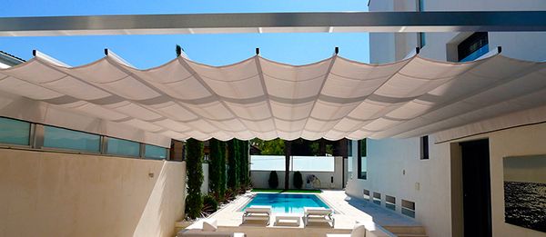 Pérgolas entre paredes: Productos y servicios de Reformas Rigar Redecor Pérgolas entre paredes: Productos y servicios de Reformas Rigar Redecor