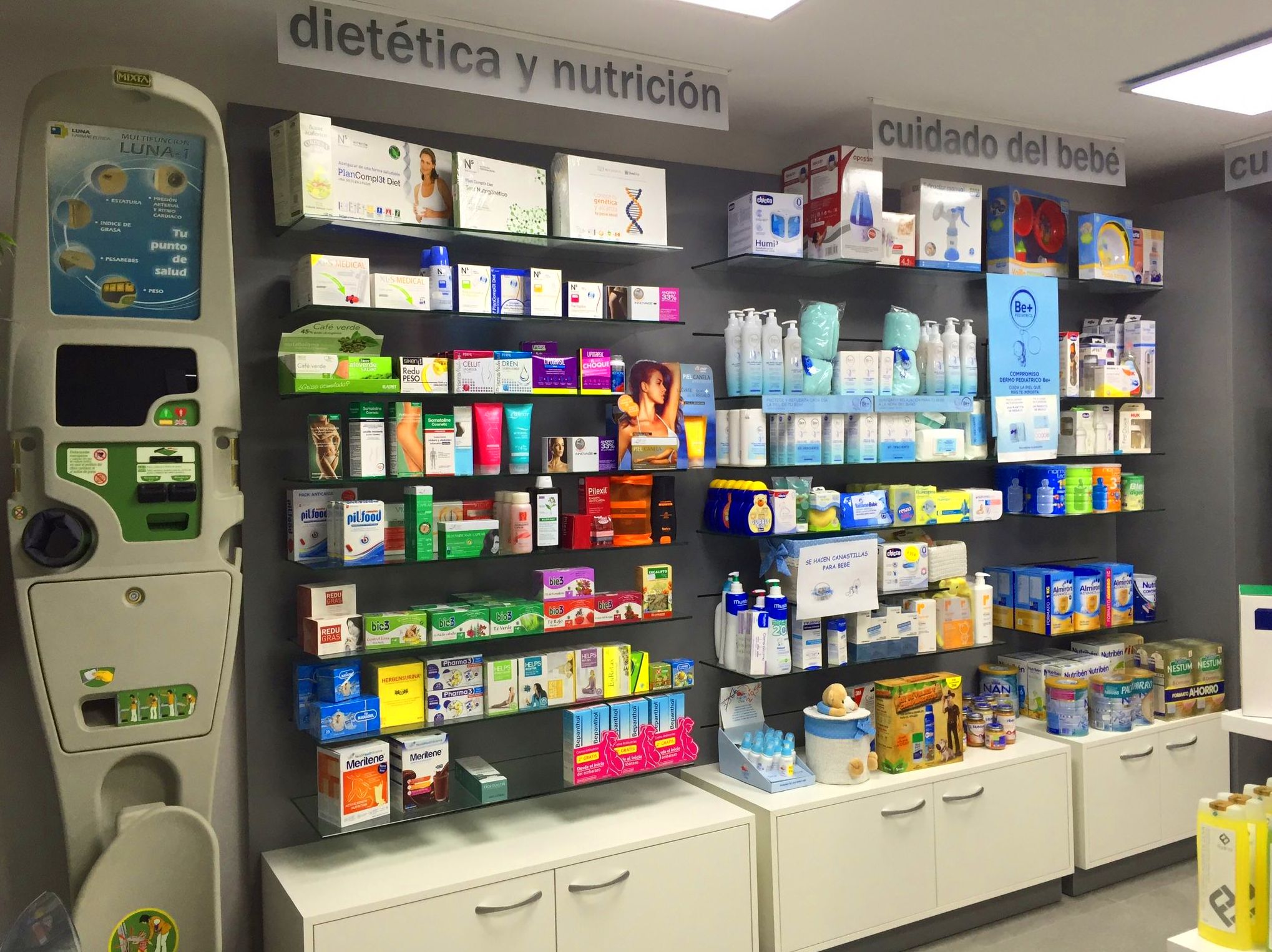 Dietética y nutrición: Servicios de Farmacia Cristina de Diego Martínez Dietética y nutrición: Servicios de Farmacia Cristina de Diego Martínez
