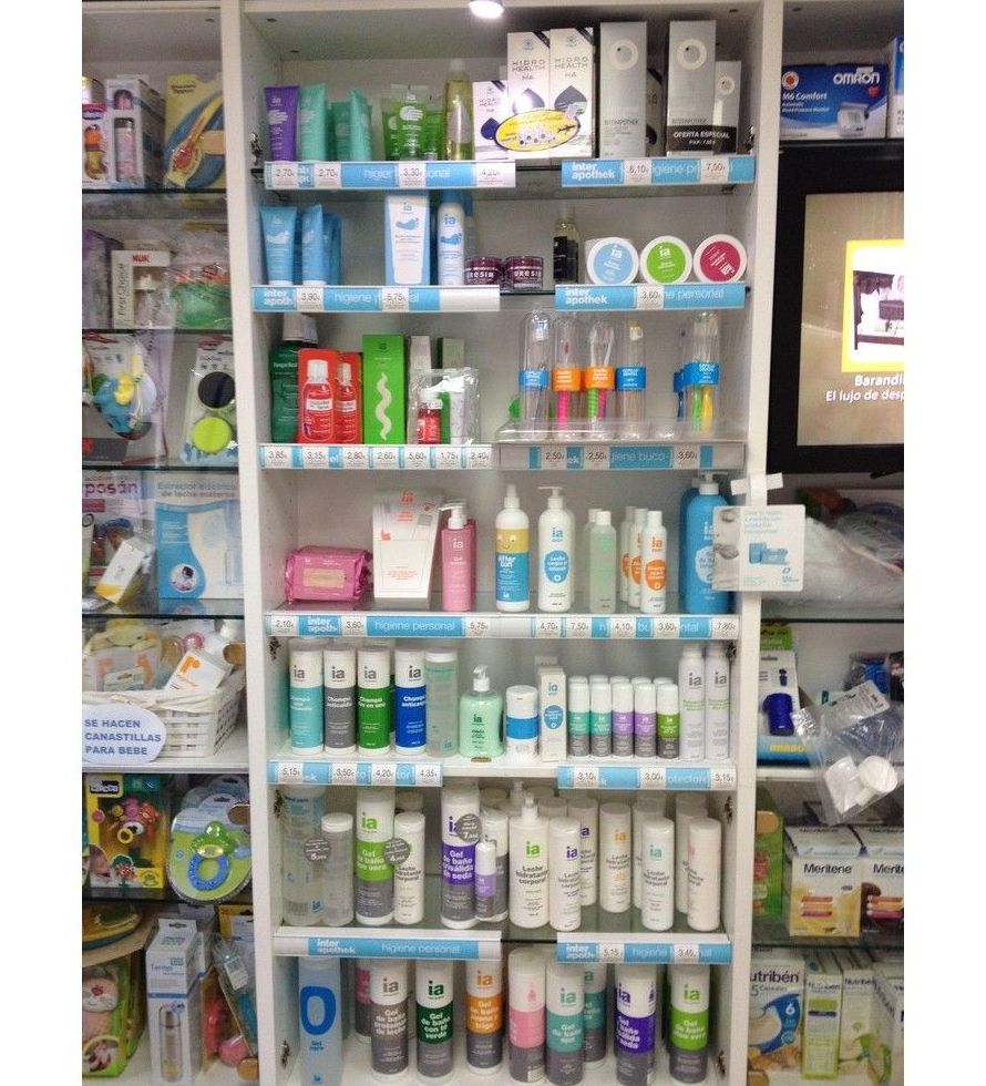 Línea de cosméticos: Servicios de Farmacia Cristina de Diego Martínez Línea de cosméticos: Servicios de Farmacia Cristina de Diego Martínez