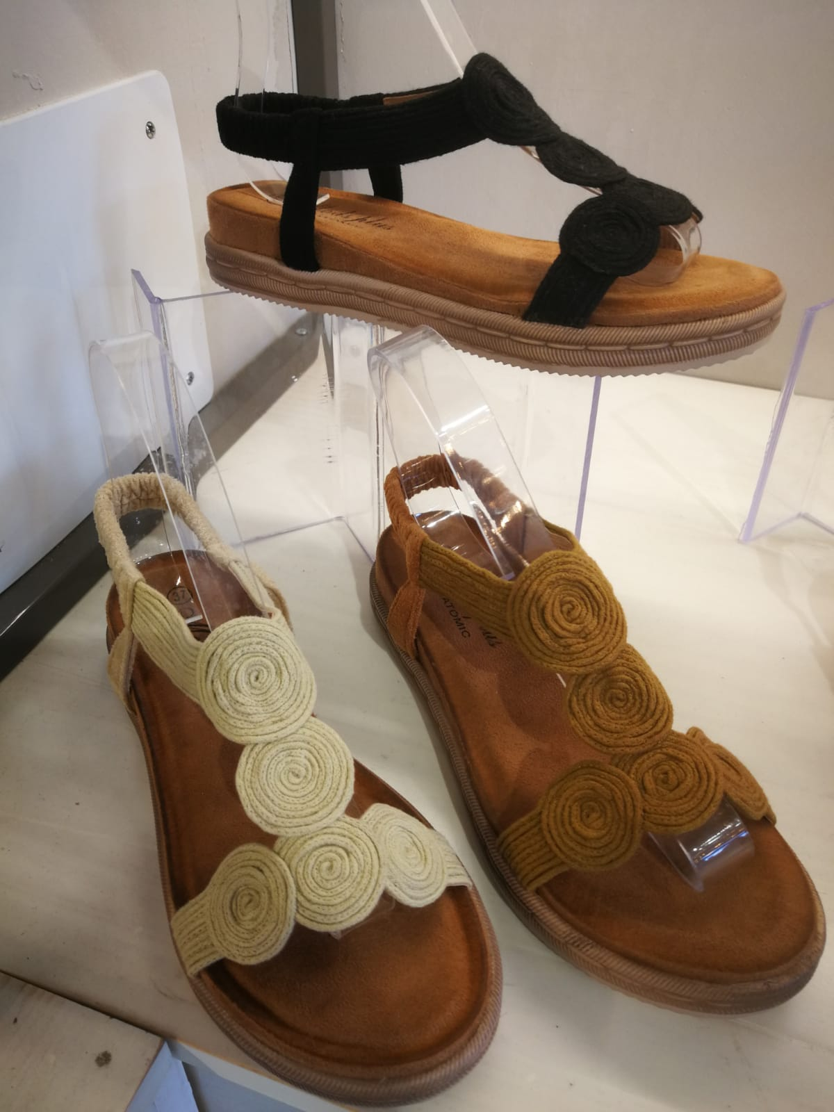Sandalias: Servicios de Bazar el chollo Sandalias: Servicios de Bazar el chollo