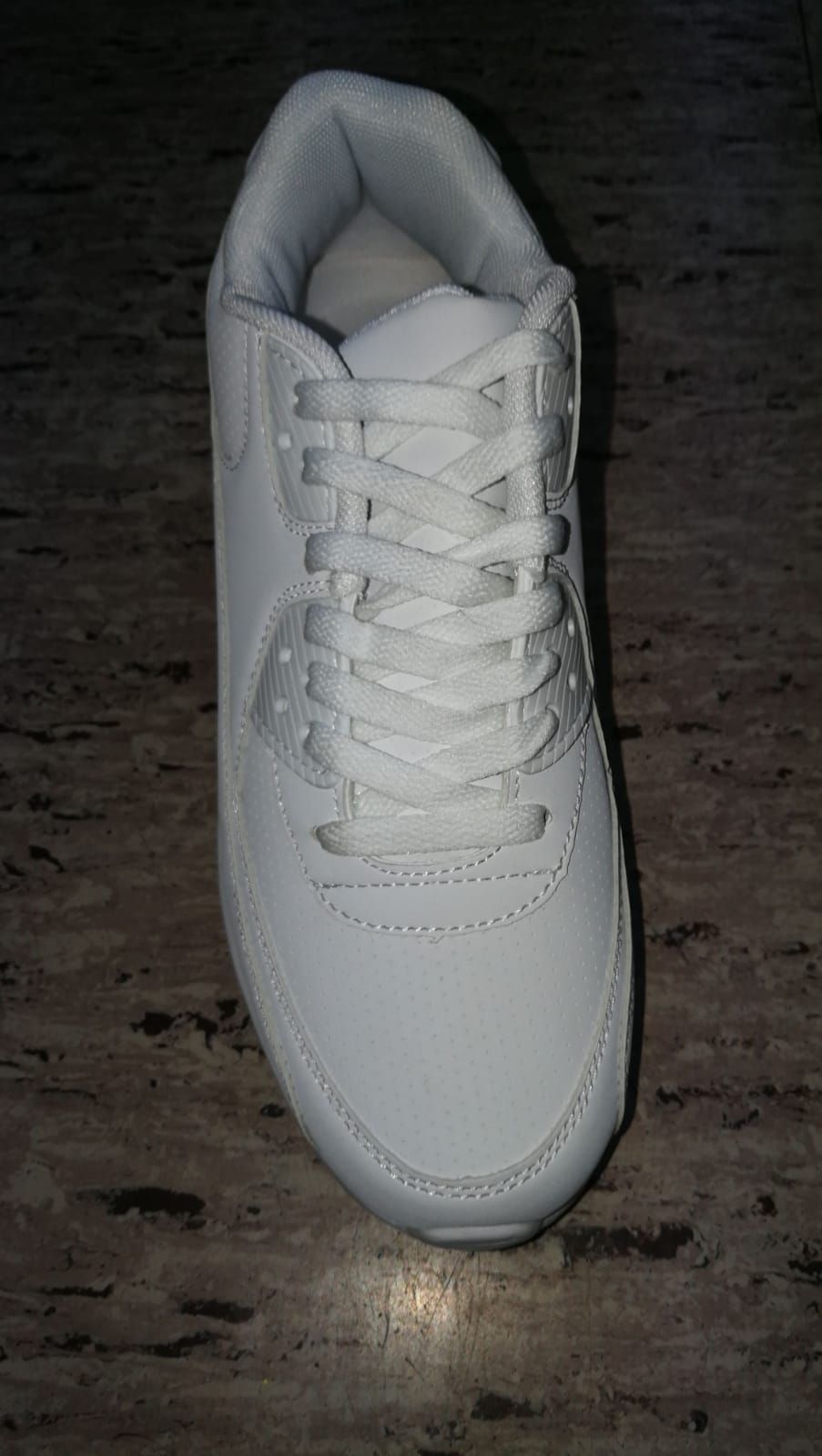 Zapatillas: Servicios de Bazar el chollo Zapatillas: Servicios de Bazar el chollo