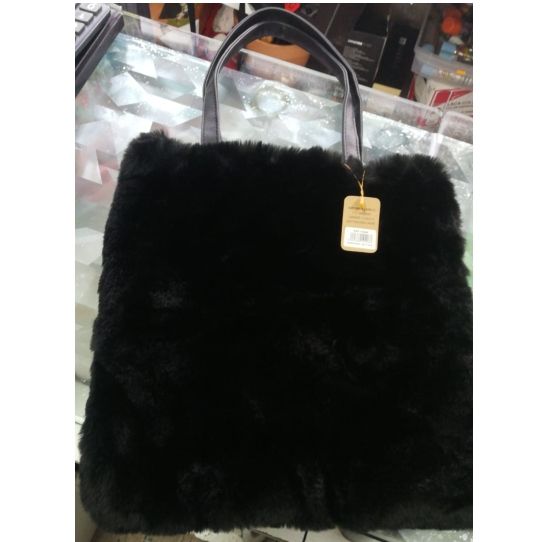 Bolsos, carteras y mochilas: Servicios de Bazar el chollo Bolsos, carteras y mochilas: Servicios de Bazar el chollo