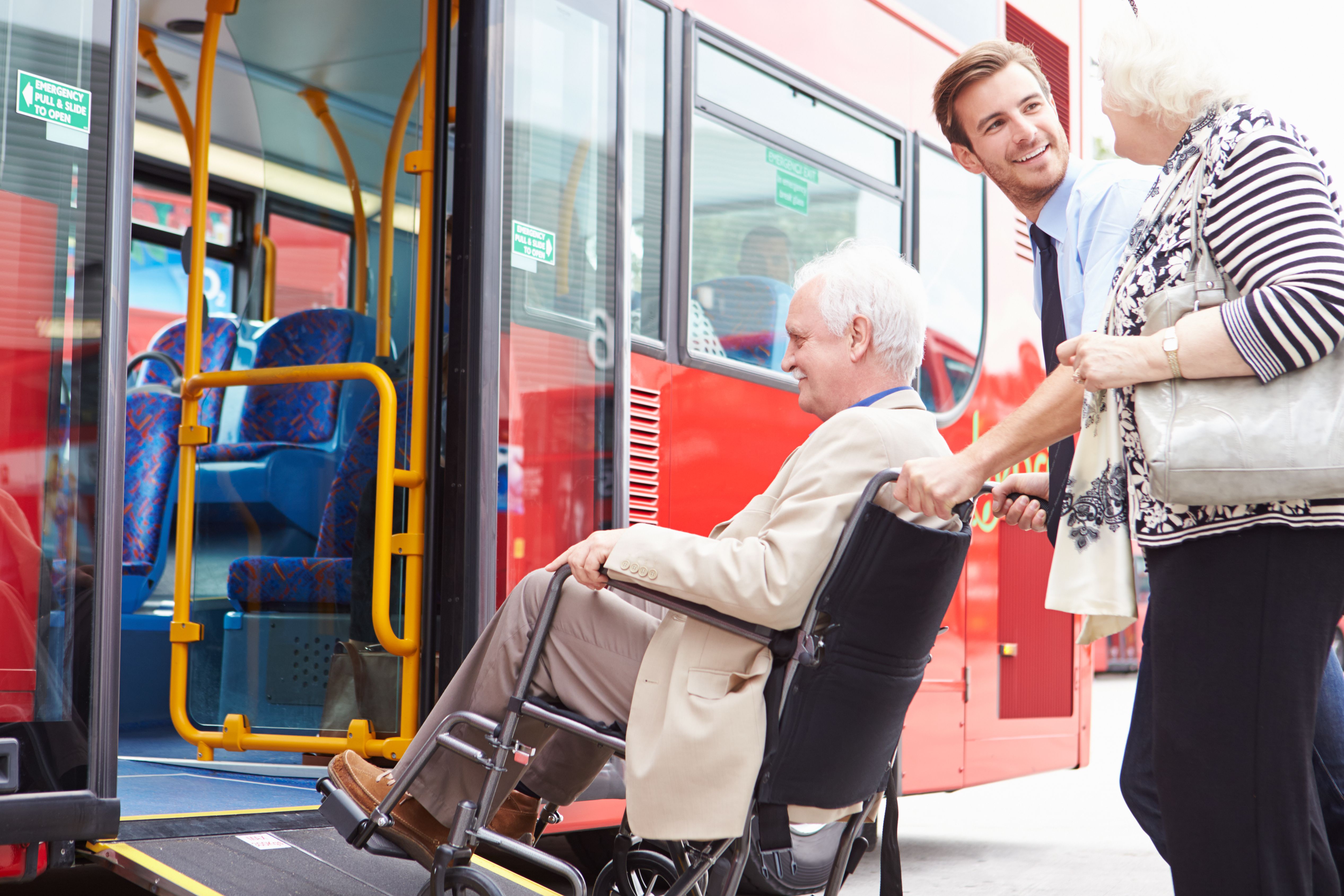 Transporte adaptado: Servicios de Hispalvida Transporte adaptado: Servicios de Hispalvida