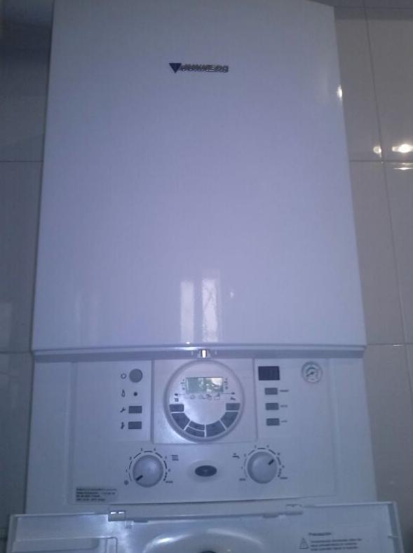 JUNKERS CERAPUR COMFORT ZWBC 30 - 2C: Productos de Instalaciones Hermanos Munuera JUNKERS CERAPUR COMFORT ZWBC 30 - 2C: Productos de Instalaciones Hermanos Munuera