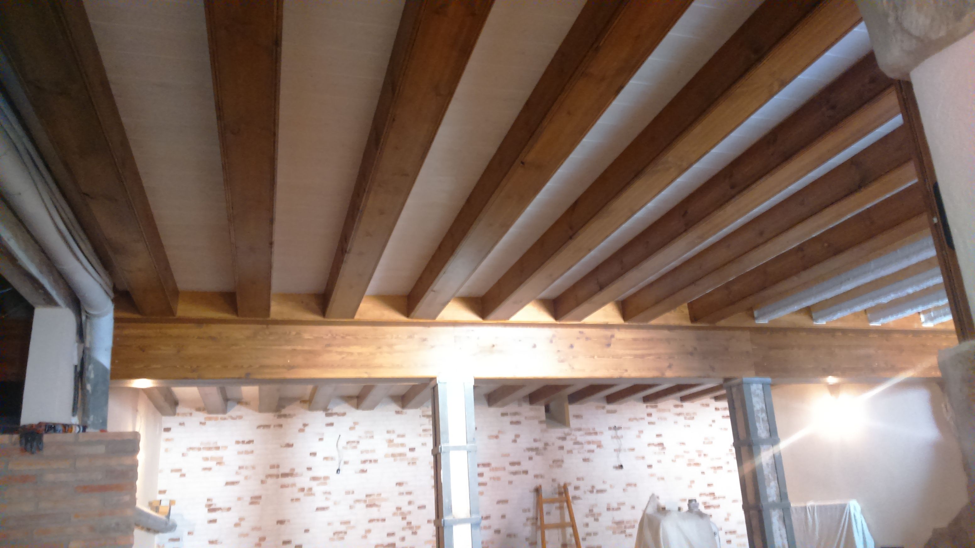 Estructuras con vigas de madera: Servicios de Pirenaica Estructuras de Madera Estructuras con vigas de madera: Servicios de Pirenaica Estructuras de Madera