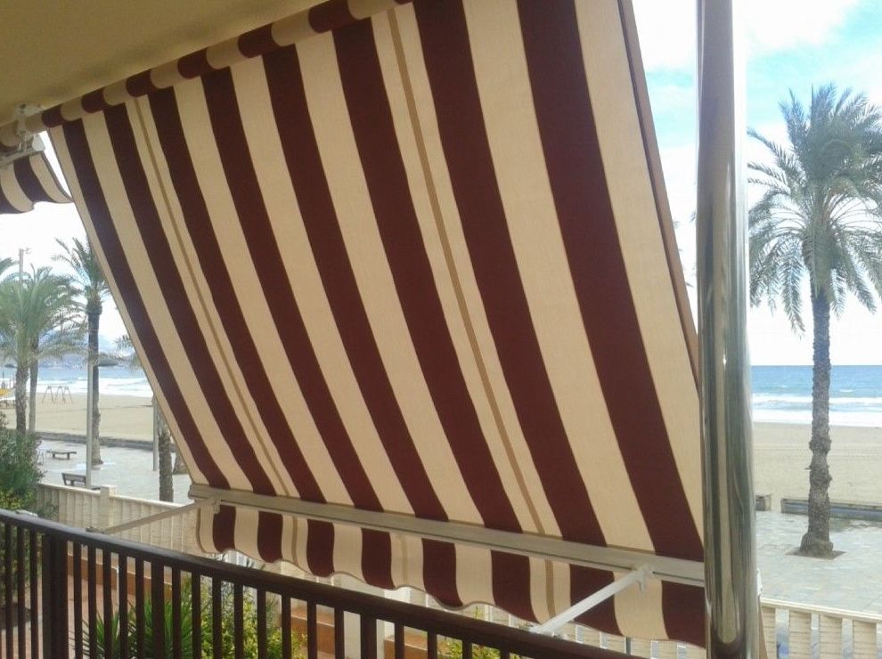 Toldo Estor: Productos y servicios de Toldos y Persianas Dimalux Toldo Estor: Productos y servicios de Toldos y Persianas Dimalux