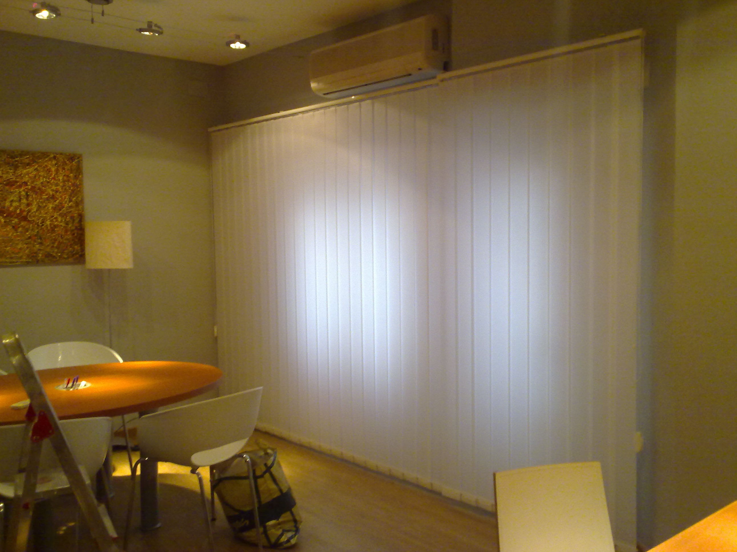 Cortinas Verticales: Productos y servicios de Toldos y Persianas Dimalux Cortinas Verticales: Productos y servicios de Toldos y Persianas Dimalux