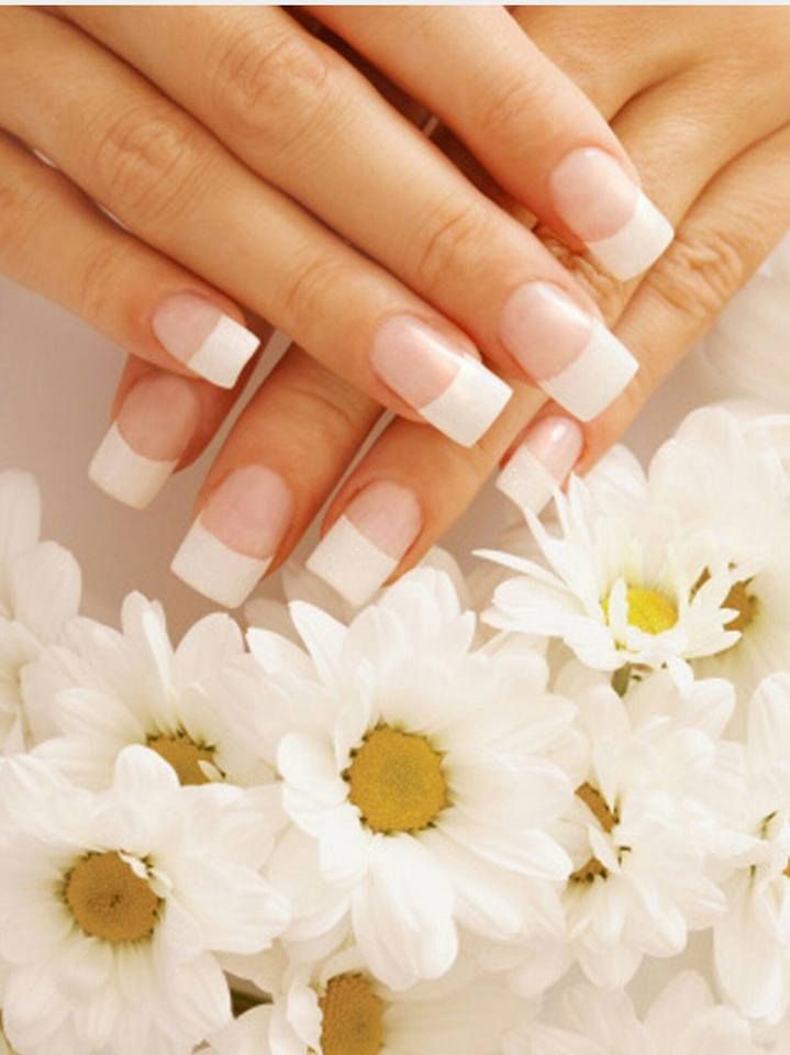 Manicura: Peluquería y estética de Belleza Integral 10 Manicura: Peluquería y estética de Belleza Integral 10