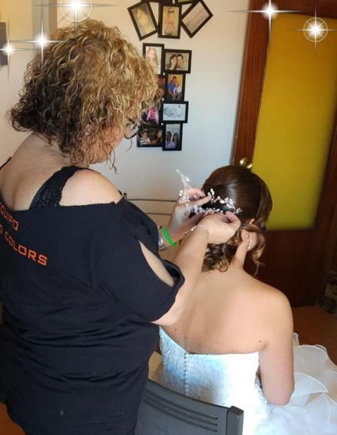 Servicio a domicilio para novias y otros eventos: Peluquería y estética de Loving Colors Servicio a domicilio para novias y otros eventos: Peluquería y estética de Loving Colors