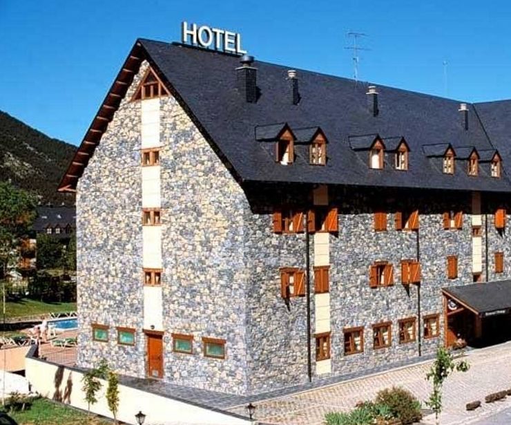 CAMPAMENTO DE VERANO EN PIRINEOS. LÉRIDA.: Cursos de Oxford School of English CAMPAMENTO DE VERANO EN PIRINEOS. LÉRIDA.: Cursos de Oxford School of English