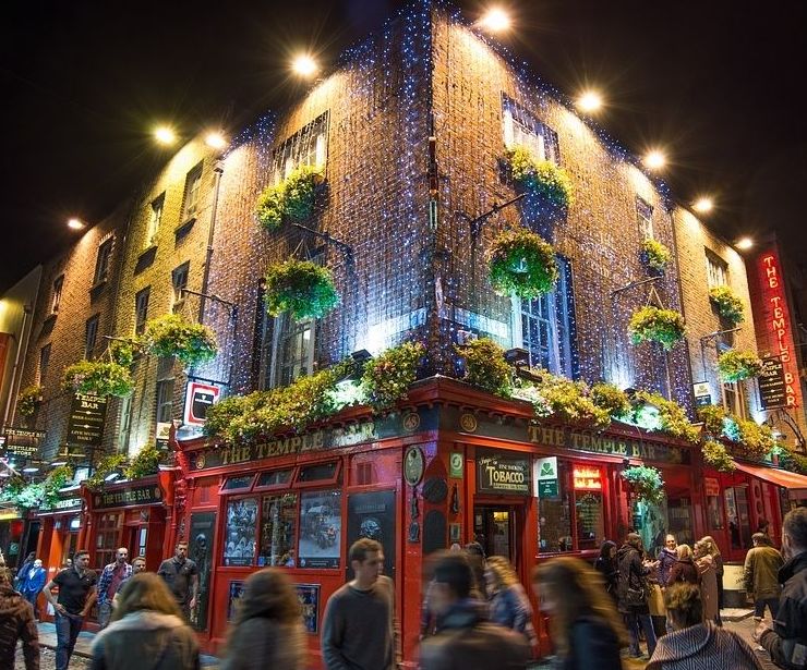 CURSO PARA ADULTOS EN DUBLÍN, IRLANDA: Cursos de Oxford School of English CURSO PARA ADULTOS EN DUBLÍN, IRLANDA: Cursos de Oxford School of English