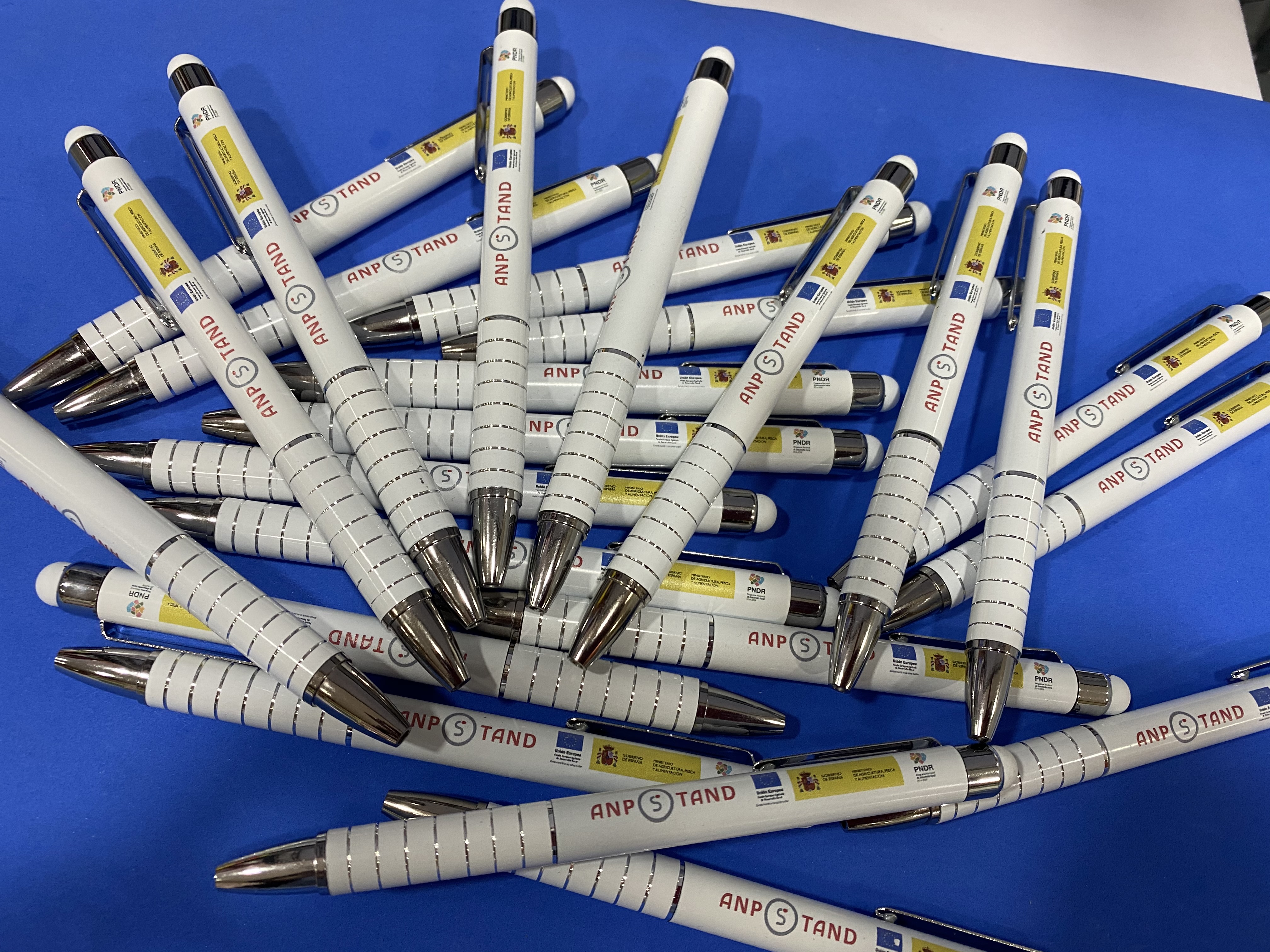 BOLÍGRAFOS PERSONALIZADOS: Qué servicios te ofrecemos de GRUPO HICORSA ARTES GRAFICAS BOLÍGRAFOS PERSONALIZADOS: Qué servicios te ofrecemos de GRUPO HICORSA ARTES GRAFICAS