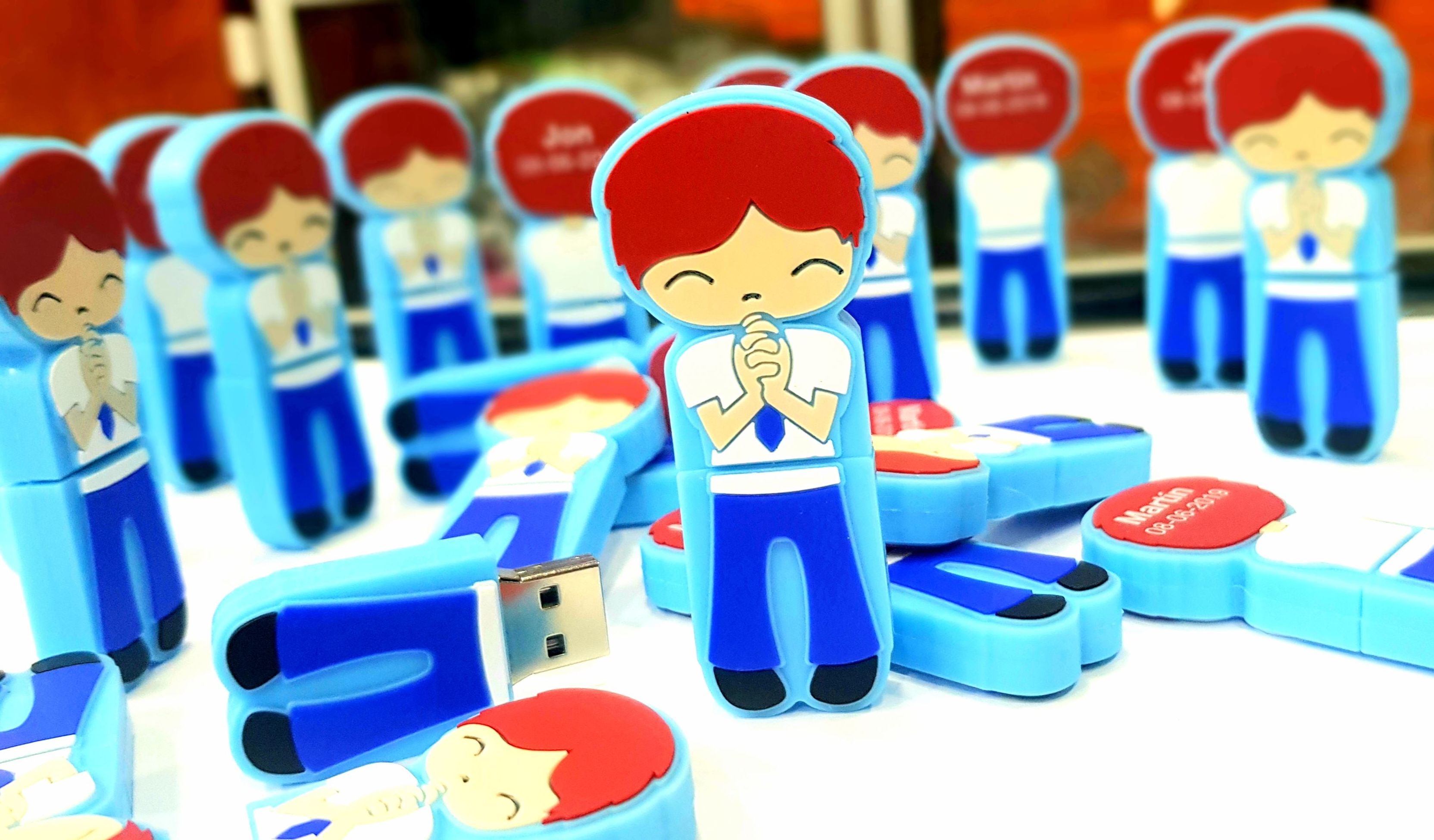Regalos Personalizados para comuniones, Bautizos,Despedidas,Cumpleaños...: Qué servicios te ofrecemos de GRUPO HICORSA ARTES GRAFICAS Regalos Personalizados para comuniones, Bautizos,Despedidas,Cumpleaños...: Qué servicios te ofrecemos de GRUPO HICORSA ARTES GRAFICAS