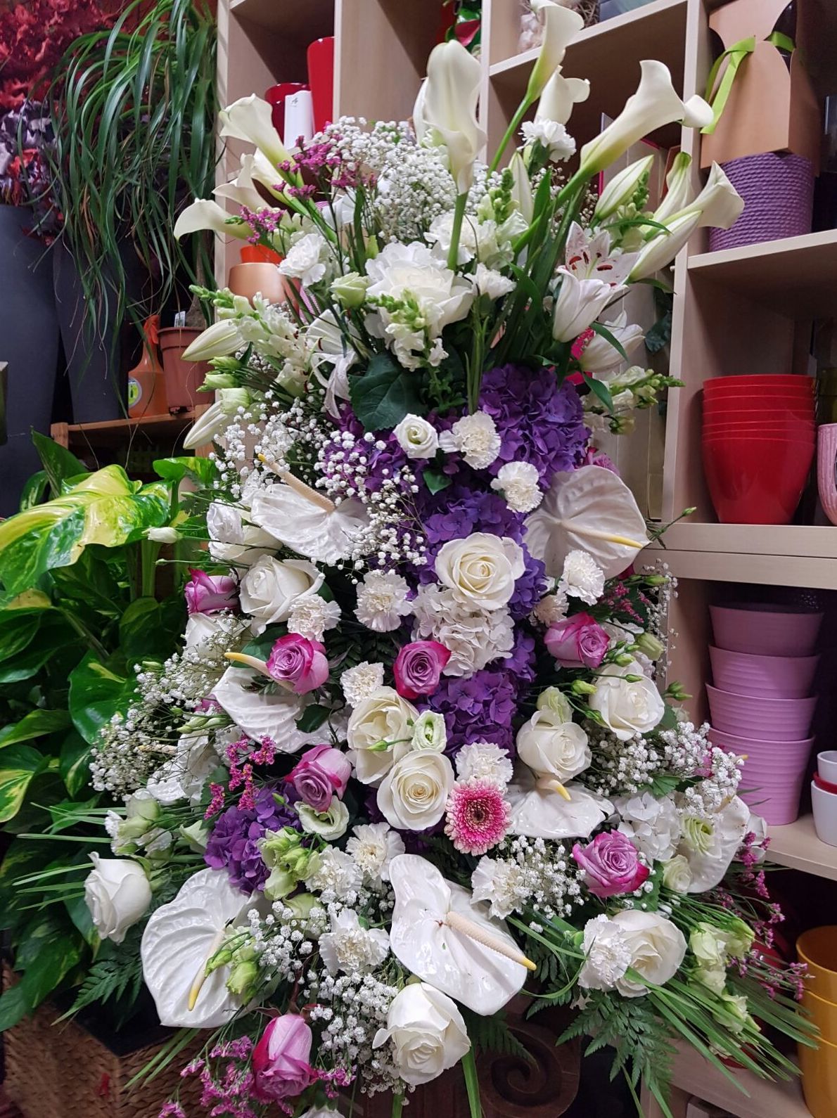 Almohadones funerarios: Servicios de Ixora Floristas Almohadones funerarios: Servicios de Ixora Floristas