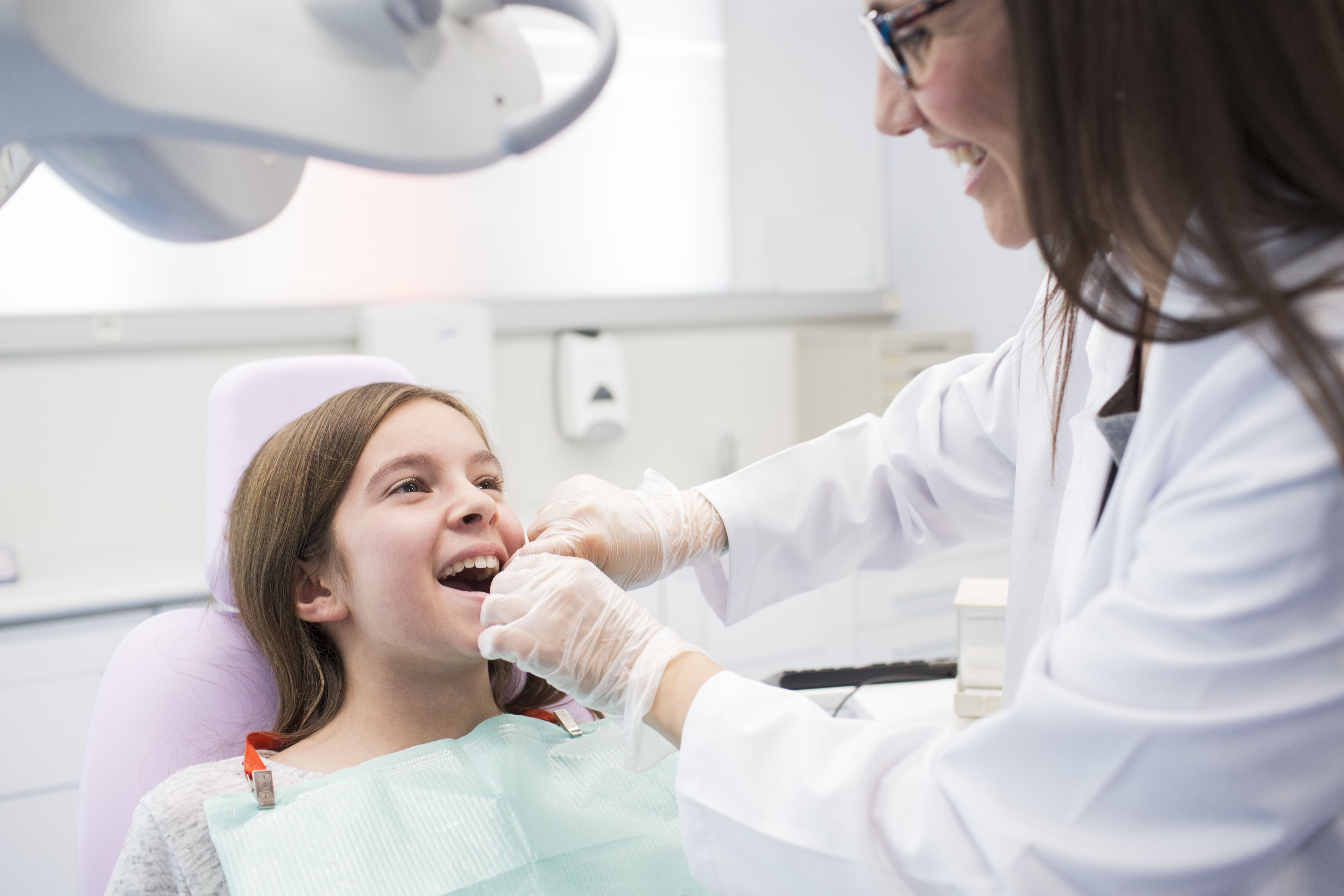 Odontopediatría: Tratamientos dentales de Clínica Dental Álvaro Gómez Odontopediatría: Tratamientos dentales de Clínica Dental Álvaro Gómez