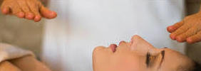 SESION DE REIKI: Servicios de Centro Om Zentroa SESION DE REIKI: Servicios de Centro Om Zentroa