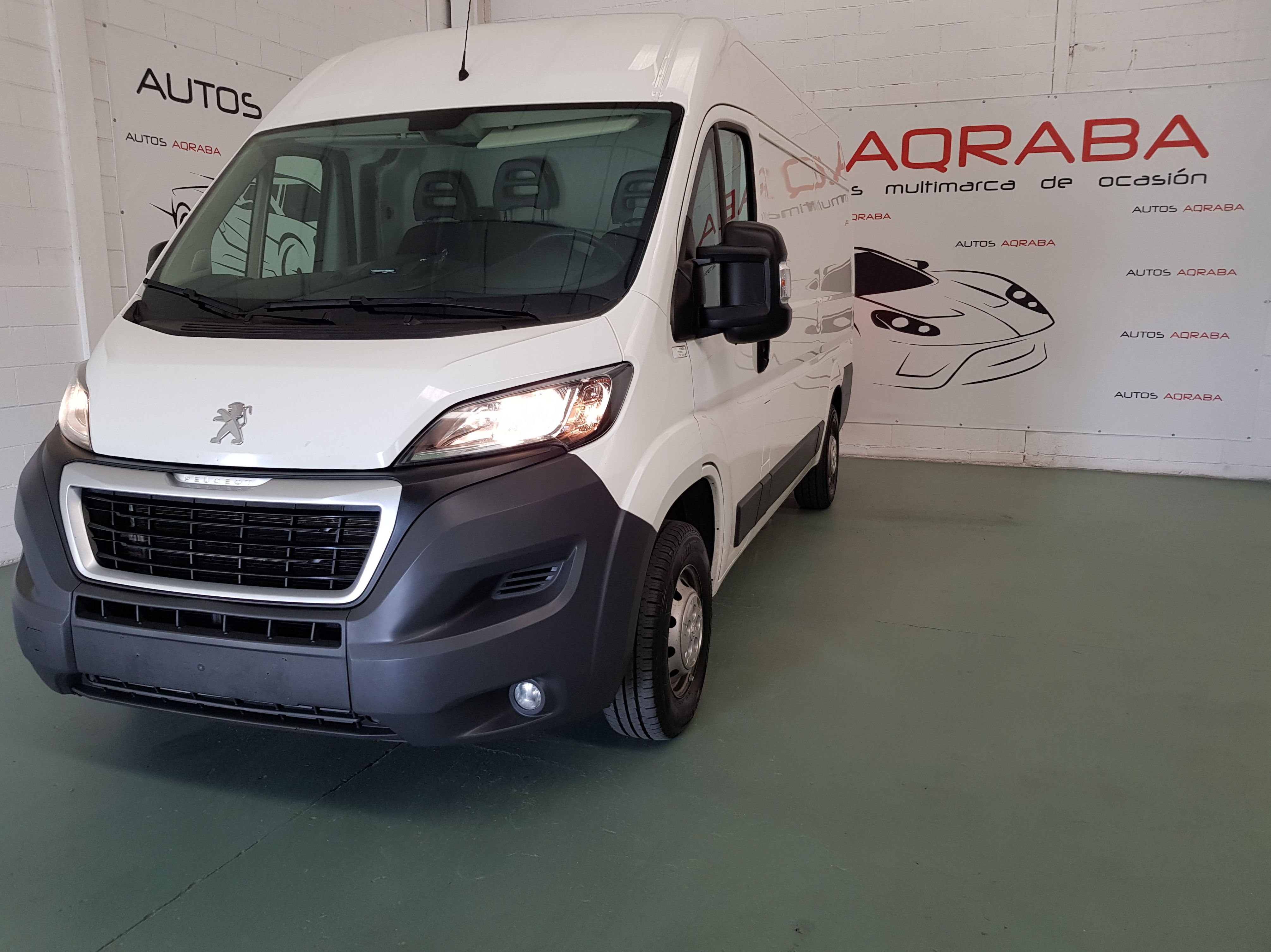 PEUGEOT BOXER L2H2 2.0HDI Premium 130hp: Servicios de Autos Aqraba PEUGEOT BOXER L2H2 2.0HDI Premium 130hp: Servicios de Autos Aqraba