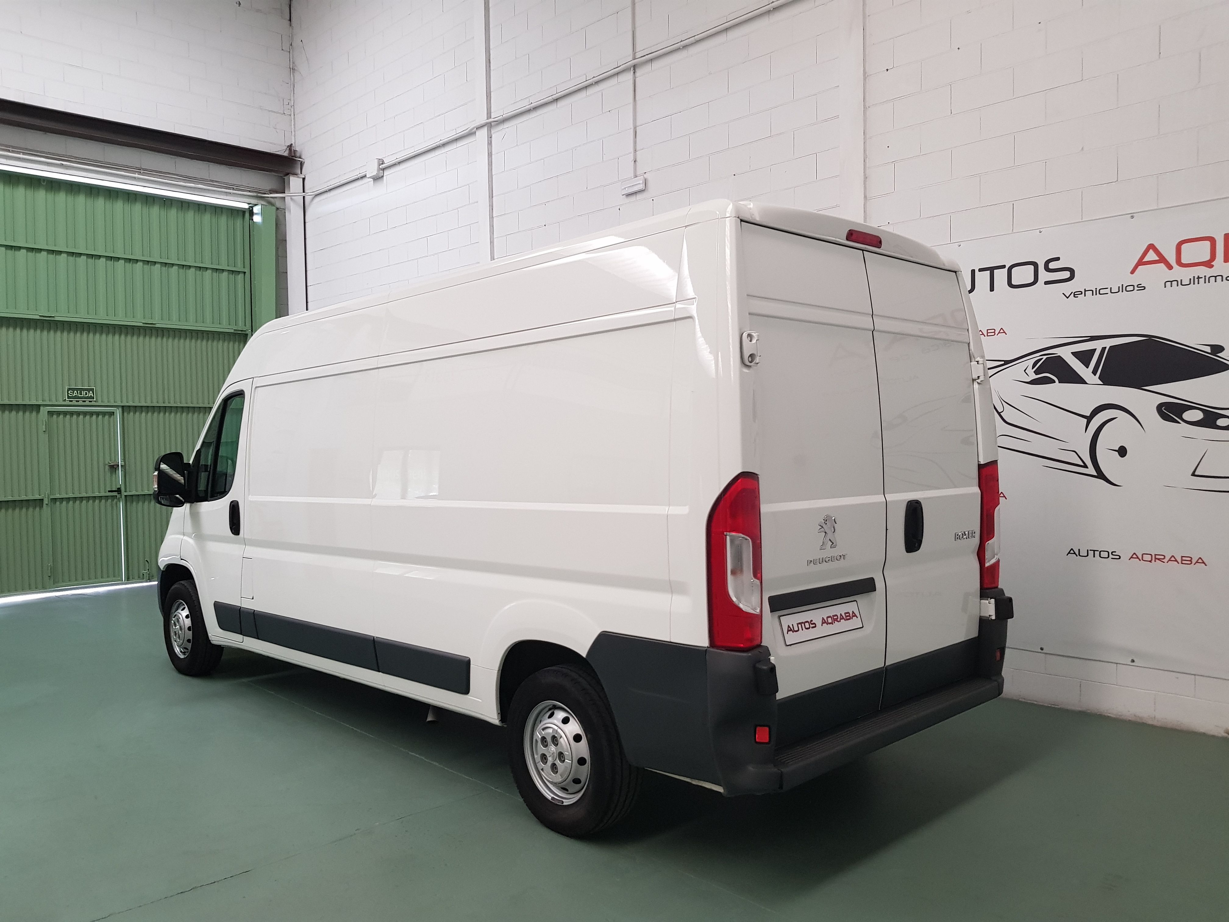 PEUGEOT Boxer 335 L3H2 BlueHDI 96 KW 130CV: Servicios de Autos Aqraba PEUGEOT Boxer 335 L3H2 BlueHDI 96 KW 130CV: Servicios de Autos Aqraba