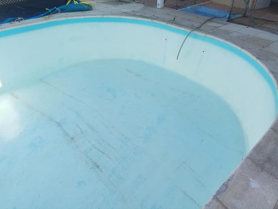 Pintado de piscinas: Nuestros servicios de Ingrinamar