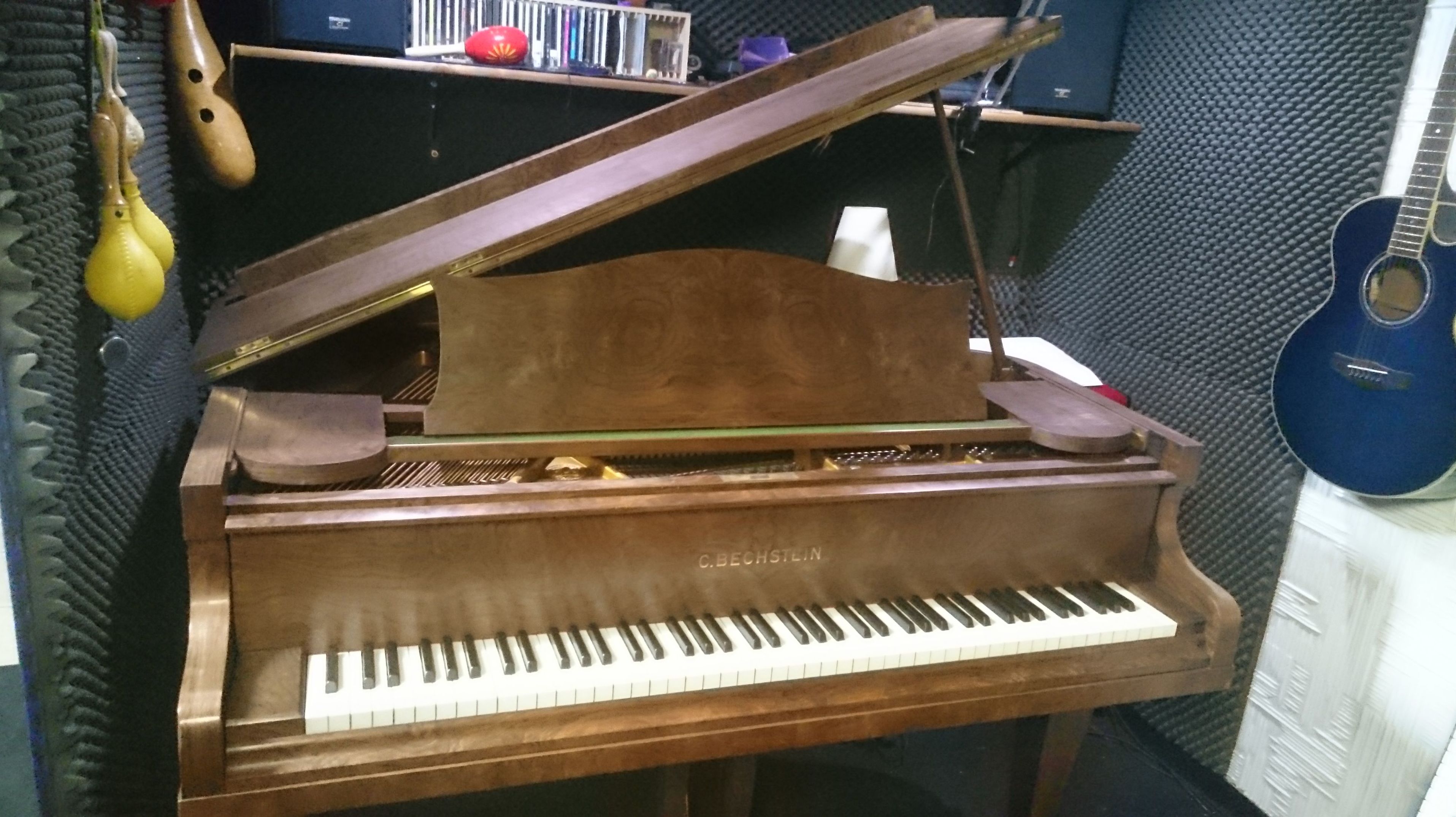 Cabina de estudio para pianistas: Servicios de Arreglamipiano Cabina de estudio para pianistas: Servicios de Arreglamipiano