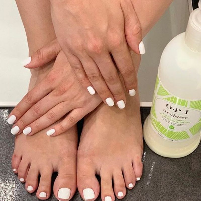 Manicura + Pedicura: Servicios de Ma Belle Salón Manicura + Pedicura: Servicios de Ma Belle Salón