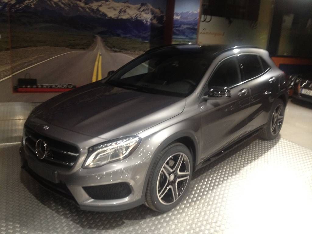 Mercedes GLA 220 CDI AMG: Servicios de Comercial Víctor Mercedes GLA 220 CDI AMG: Servicios de Comercial Víctor