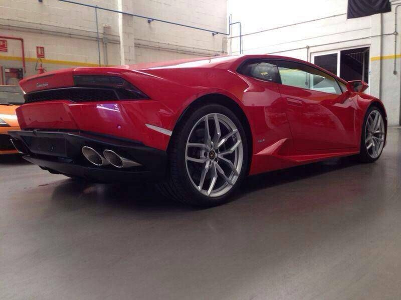 Lamborghini Huracán: Servicios de Comercial Víctor Lamborghini Huracán: Servicios de Comercial Víctor