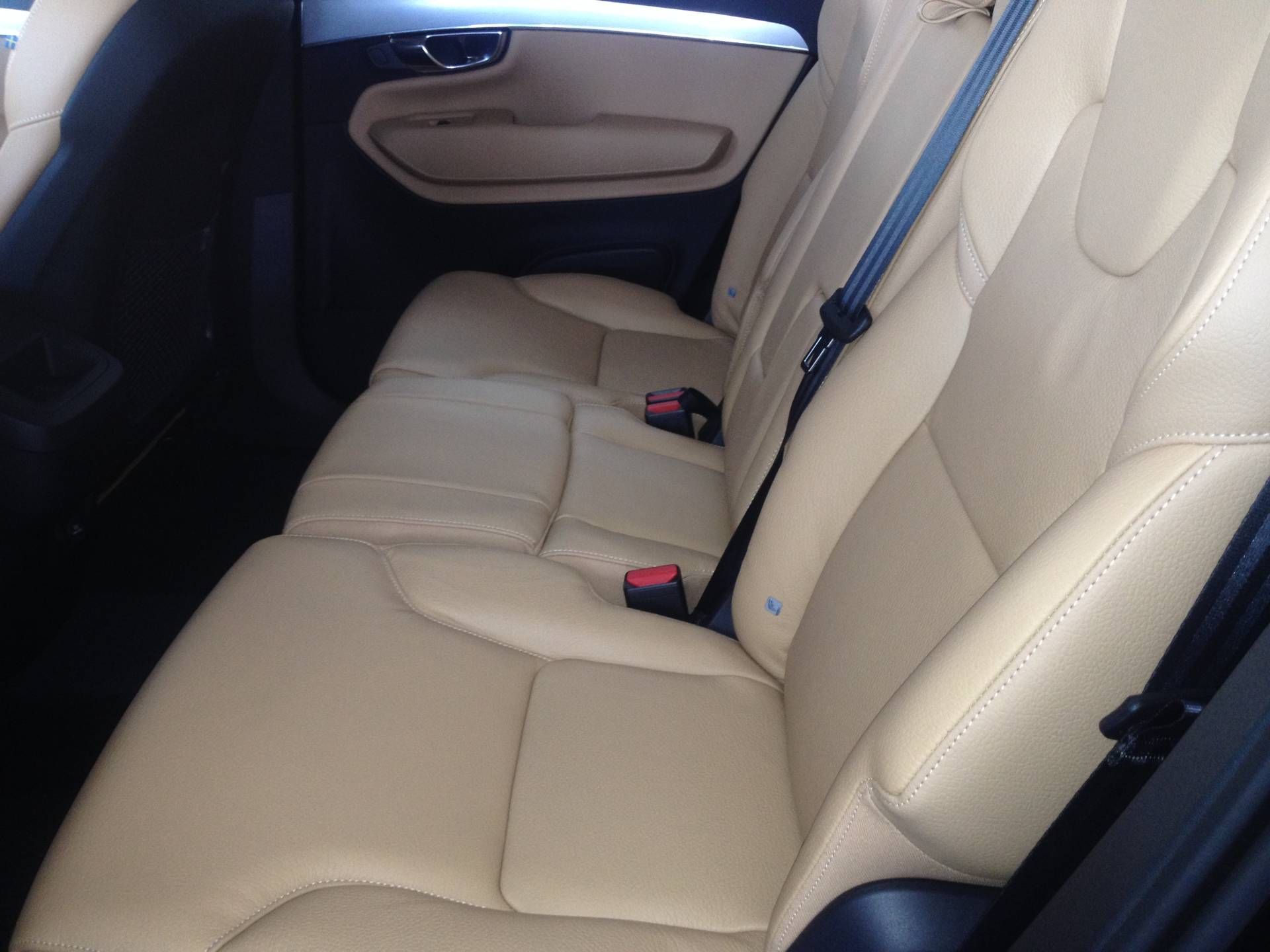 Volvo XC90: Servicios de Comercial Víctor Volvo XC90: Servicios de Comercial Víctor