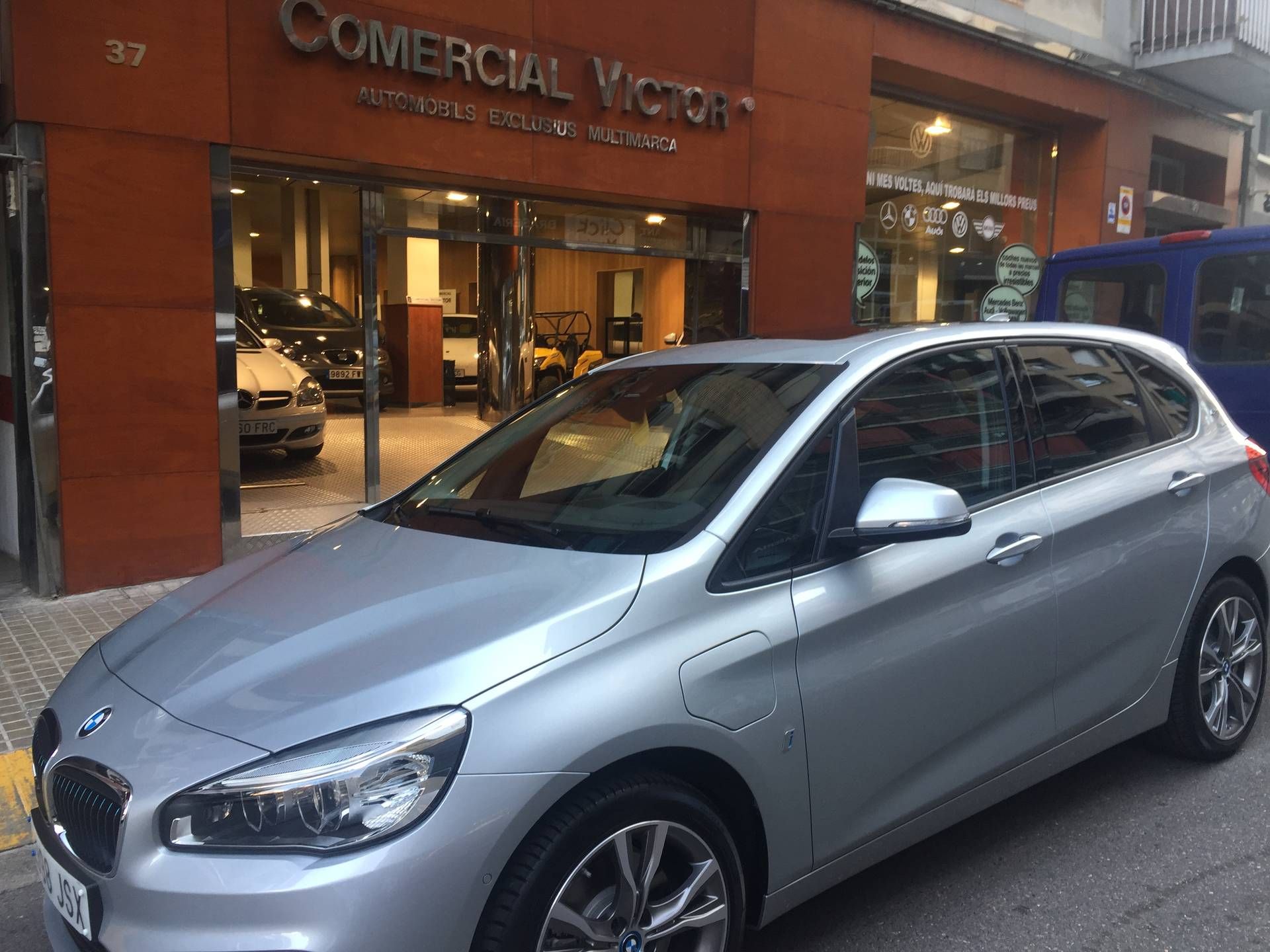 BMW: Servicios de Comercial Víctor BMW: Servicios de Comercial Víctor
