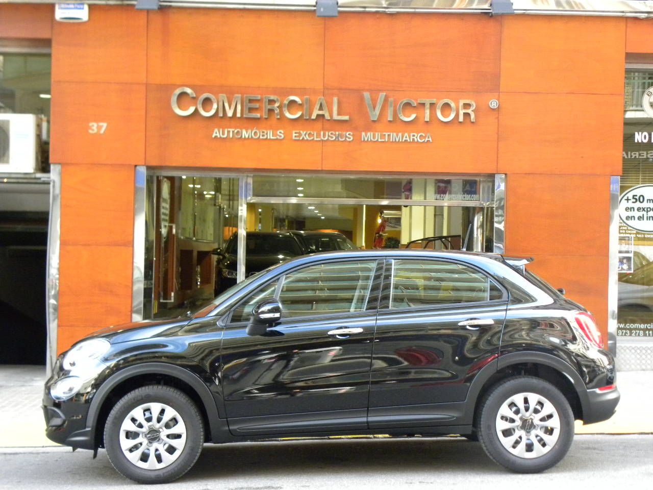 Fiat 500 X 1.6 E-Torq Pop 4x2 110: Servicios de Comercial Víctor Fiat 500 X 1.6 E-Torq Pop 4x2 110: Servicios de Comercial Víctor
