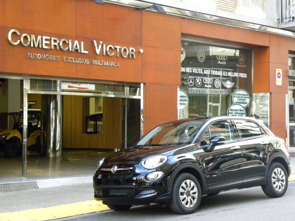 Fiat 500 X 1.6 E-Torq Pop 4x2 110: Servicios de Comercial Víctor Fiat 500 X 1.6 E-Torq Pop 4x2 110: Servicios de Comercial Víctor