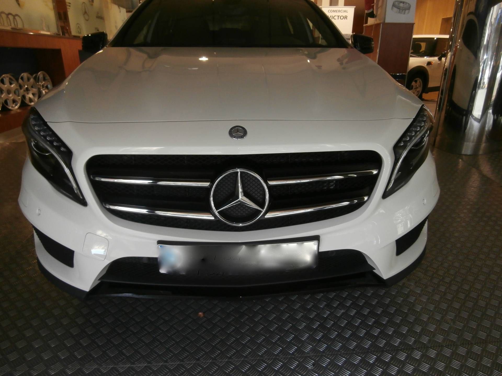 Mercedes GLA 200 CDI AMG: Servicios de Comercial Víctor Mercedes GLA 200 CDI AMG: Servicios de Comercial Víctor