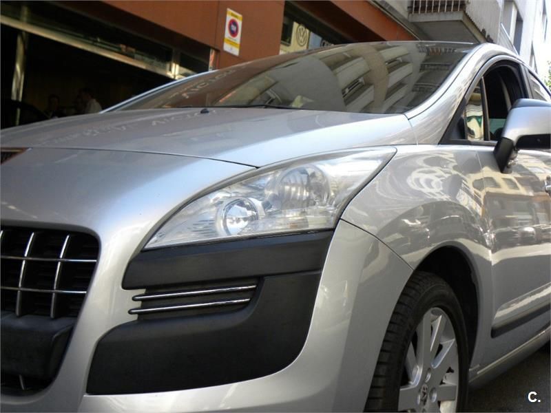 Peugeot 3008 Premium 1.6 HDI 110 FAP CMP 5p.: Servicios de Comercial Víctor Peugeot 3008 Premium 1.6 HDI 110 FAP CMP 5p.: Servicios de Comercial Víctor