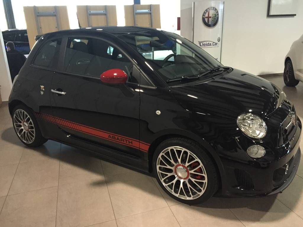 Abarth 500 1.4: Servicios de Comercial Víctor Abarth 500 1.4: Servicios de Comercial Víctor
