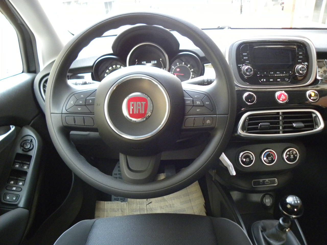 Fiat 500 X 1.6 E-Torq Pop 4x2 110: Servicios de Comercial Víctor Fiat 500 X 1.6 E-Torq Pop 4x2 110: Servicios de Comercial Víctor