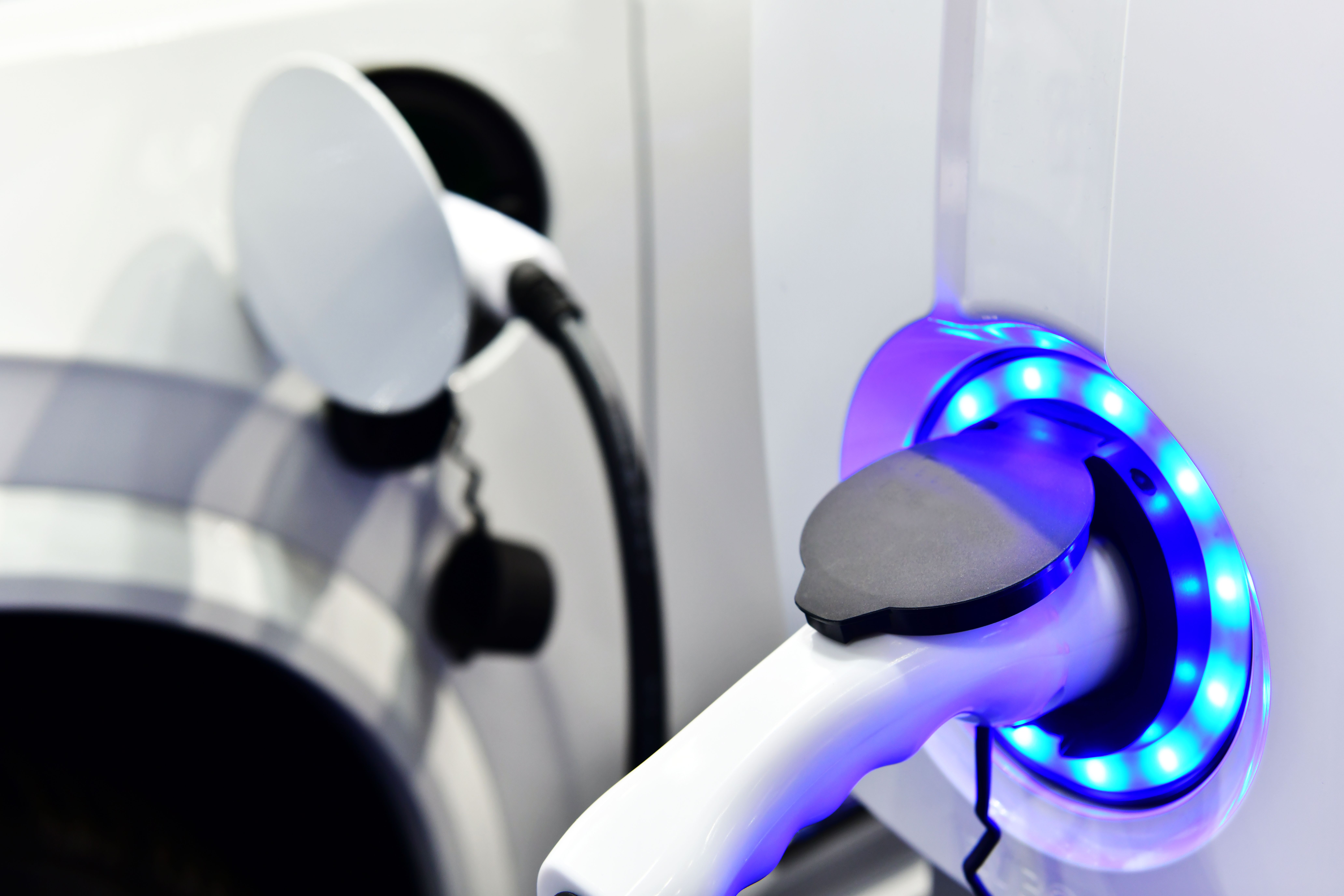 Mantenimiento de vehículos híbridos y eléctricos: Servicios de Autotaller C&D Servicios Mantenimiento de vehículos híbridos y eléctricos: Servicios de Autotaller C&D Servicios