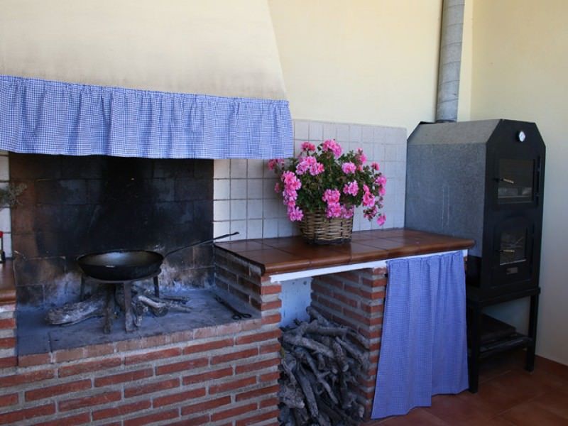 Equipamiento del exterior de la casa: Catálogo de Casa Rural El Gorros Equipamiento del exterior de la casa: Catálogo de Casa Rural El Gorros