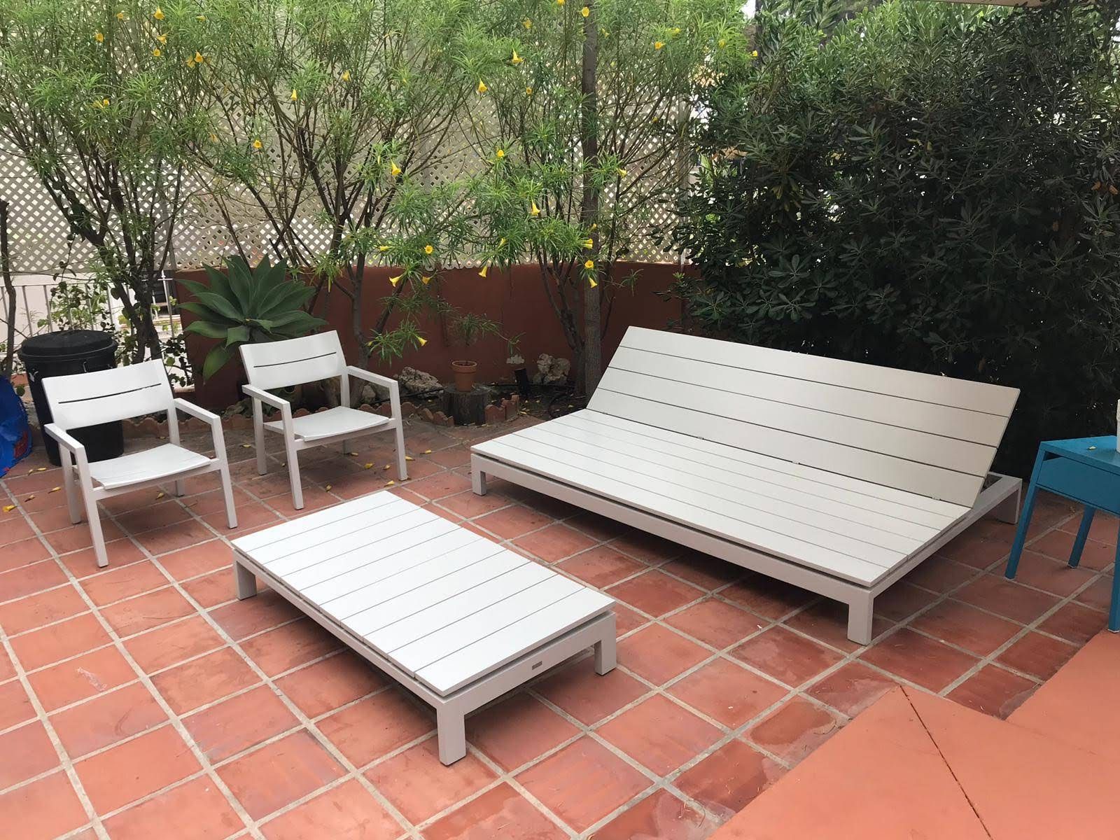 Muebles de interior y exterior: Servicios y trabajos de DRM Siglo XXI Muebles de interior y exterior: Servicios y trabajos de DRM Siglo XXI