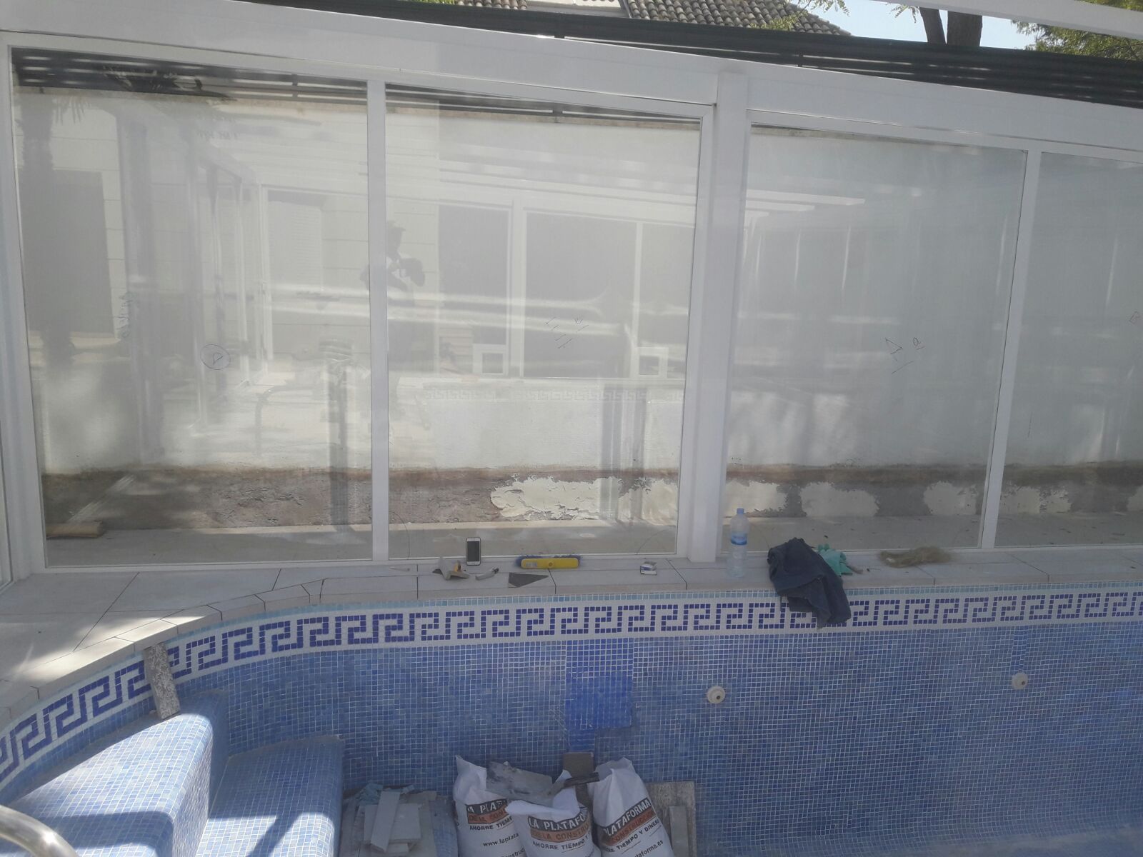Cerramientos exteriores y arreglos piscinas: Trabajos de Karpex Cerramientos exteriores y arreglos piscinas: Trabajos de Karpex