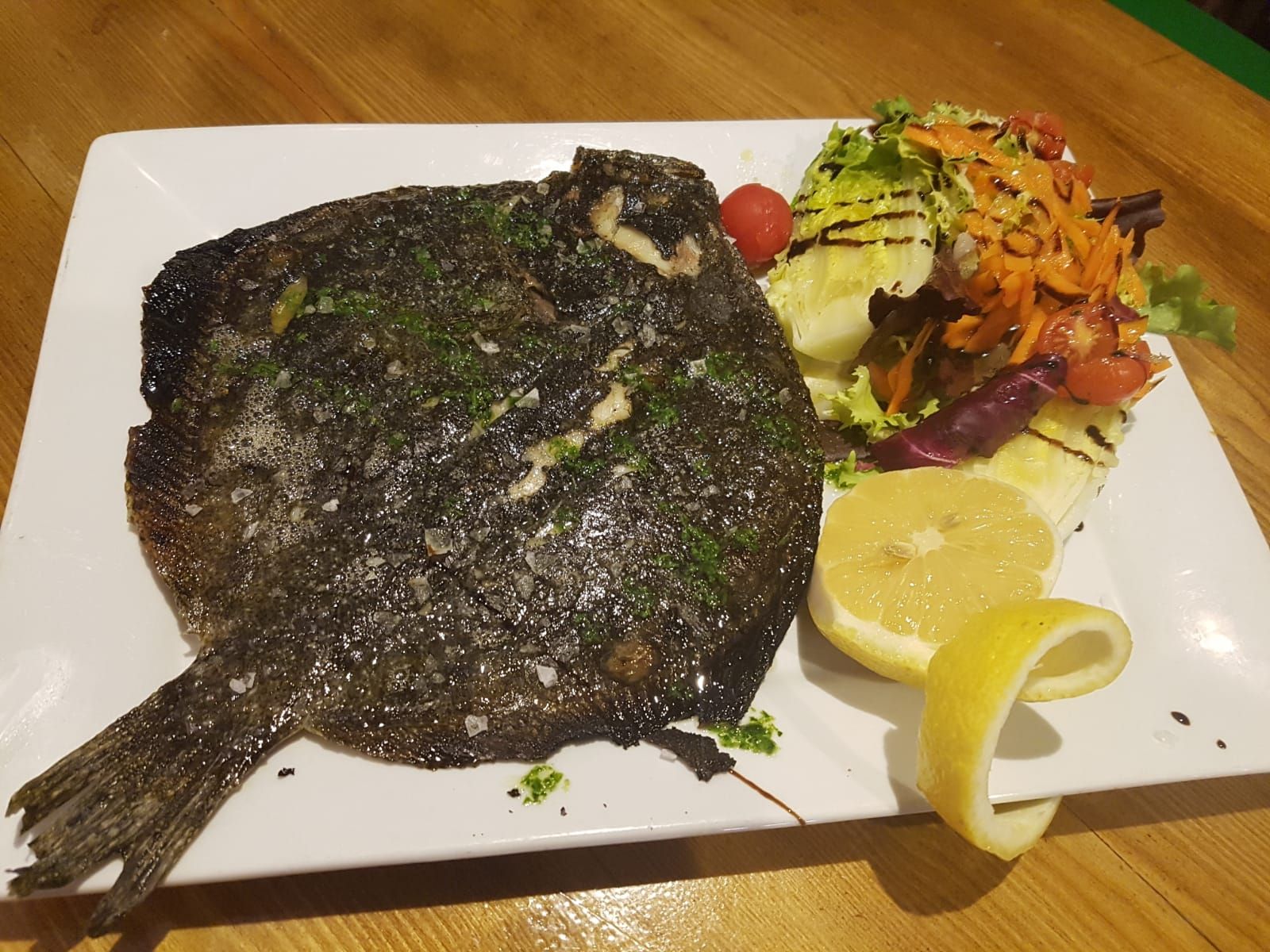 Pescados a la brasa: Carta de Asador Brasería La Vaquilla Pescados a la brasa: Carta de Asador Brasería La Vaquilla