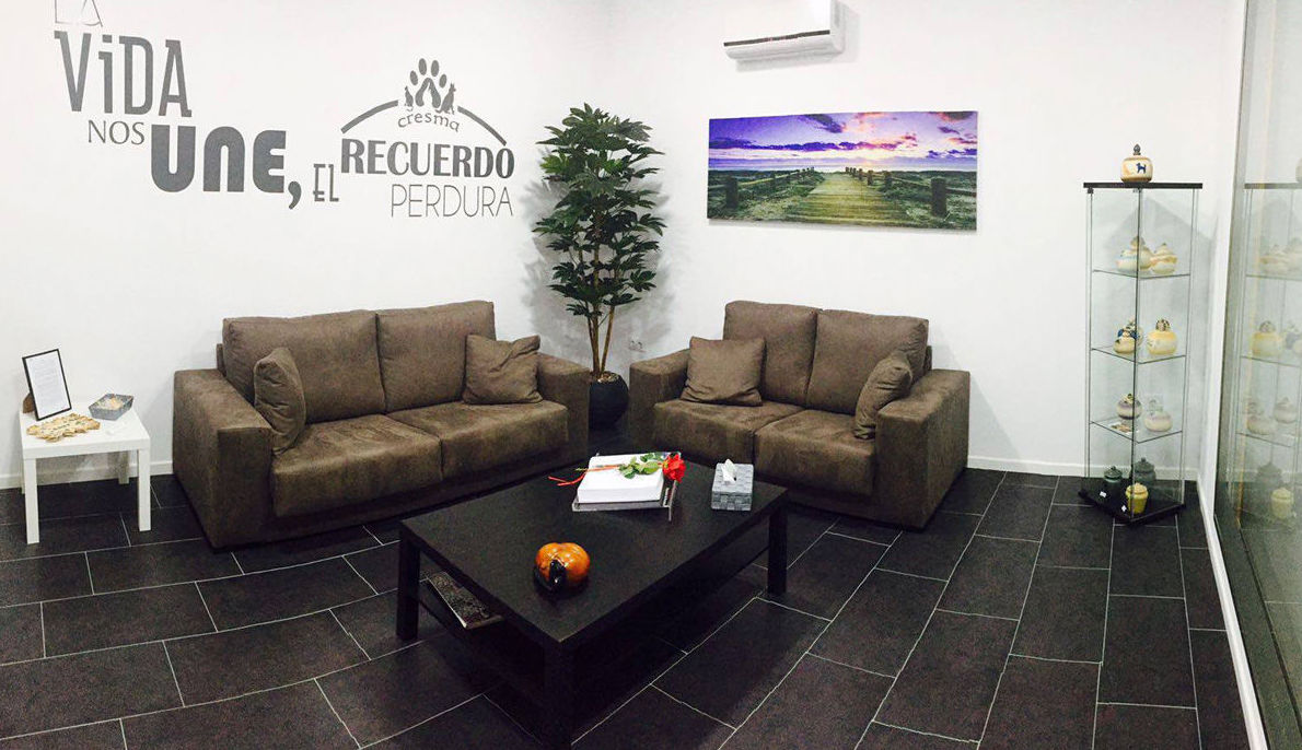 Sala velatorio climatizada íntima y acogedora: Productos e instalaciones de Cresma Sala velatorio climatizada íntima y acogedora: Productos e instalaciones de Cresma