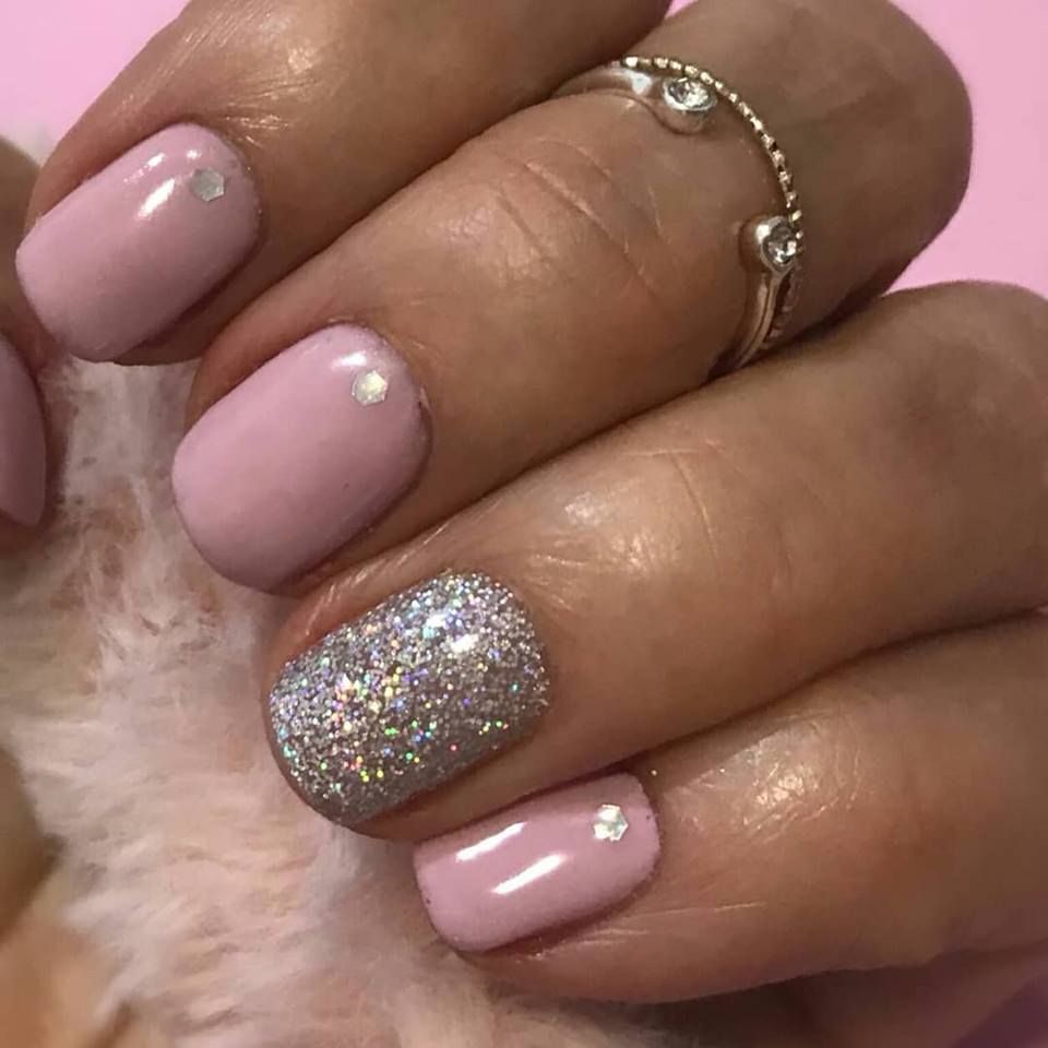 Manicura & pedicura: Servicios de Centro de Estética Nuria Hidalgo Manicura & pedicura: Servicios de Centro de Estética Nuria Hidalgo
