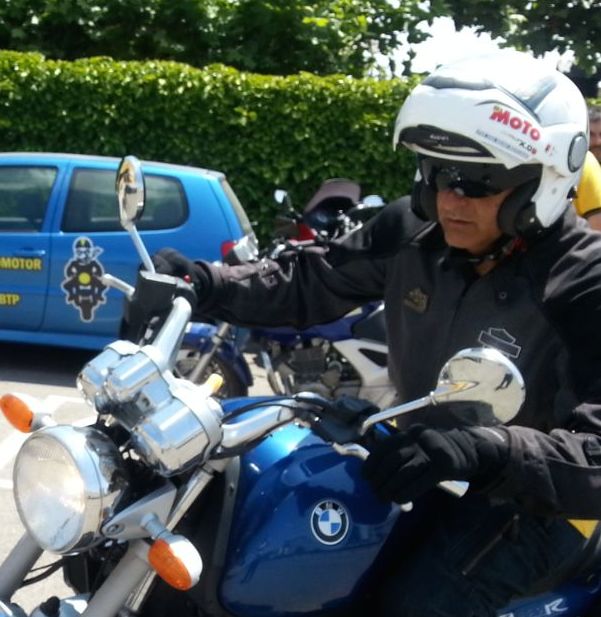 Curso de conducción segura: Permisos y cursos de Motocircuito Curso de conducción segura: Permisos y cursos de Motocircuito